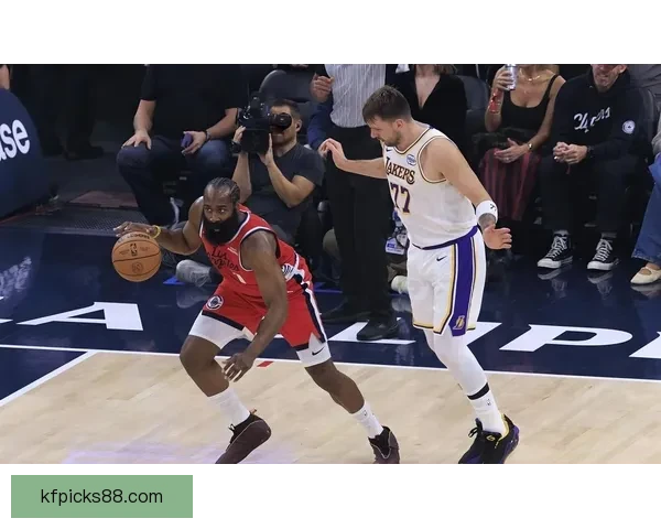 东契奇复出对决哈登 快船锁定三杀目标迎战开拓者